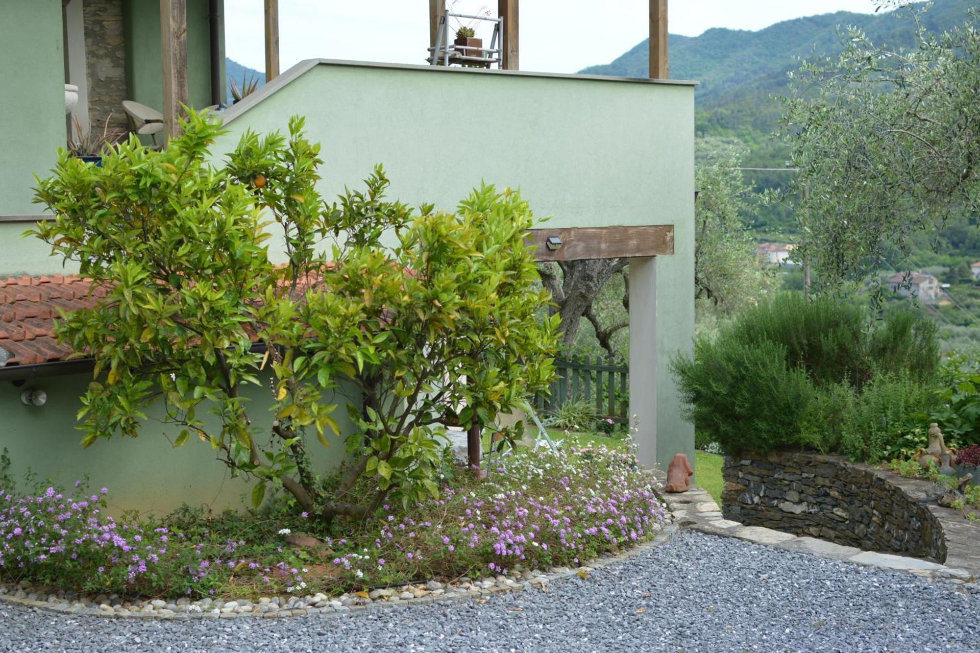 Hostal Terre Di Garlenda Exterior foto